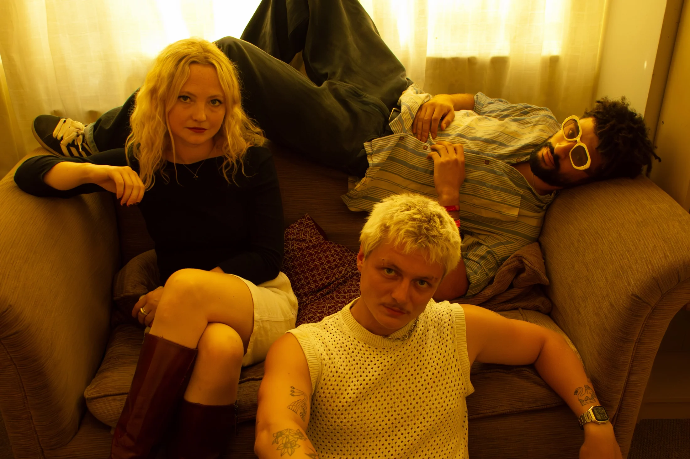 Alien Chicks: “We follow the idea and stop worrying about where it ends up on a genre map”