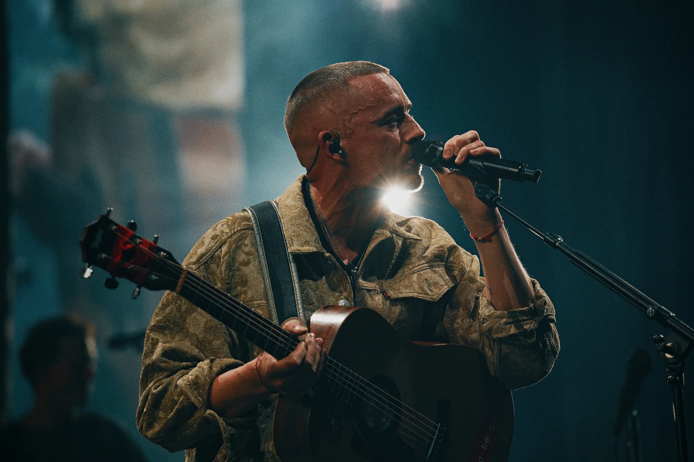 Dermot Kennedy performing at The O2
