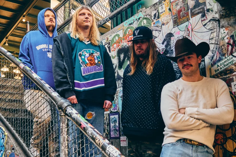 Dexter and The Moonrocks Release New Video With Avery Anna