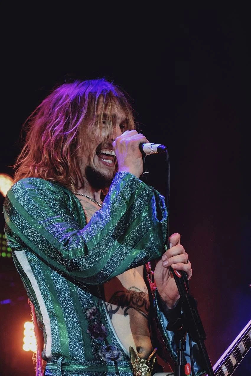 The Darkness performing live in 2019